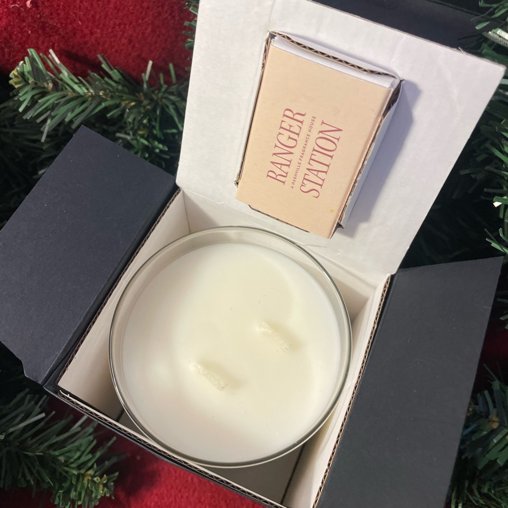Ranger Station Cowboy Christmas Candle Limited Edition RARE NEW NIB - Picture 12 of 16